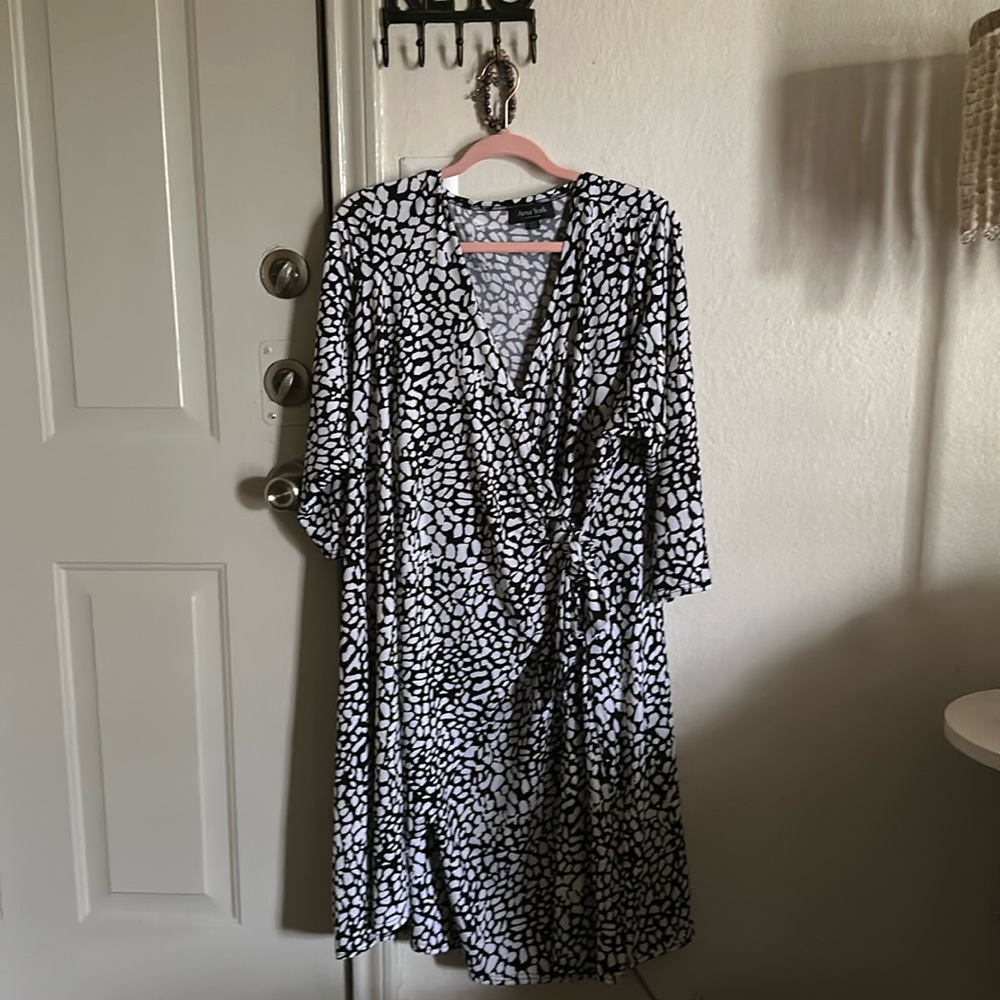 Arna York dress